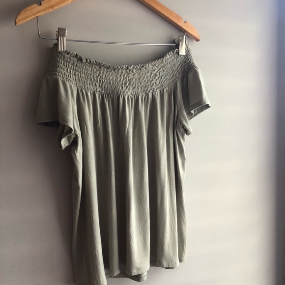 Light green off the shoulder top - Picture 2 of 2